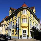 City Hotel
