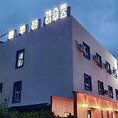 Bluemoon Guest House - Hostel