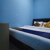 OYO 2302 Blue House Costel Syariah