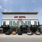 Super OYO 89678 Ady Hotel