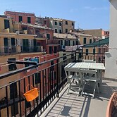 Vernazza Rooms & Apartments
