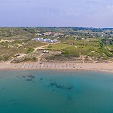 Sukha Inn Otel & Beach