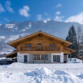 Chalet in Bad Hofgastein Near Ski Slopes