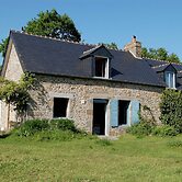 Lovely Mansion With Fenced Garden