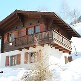 Cozy Chalet in Chrixacher near Forest