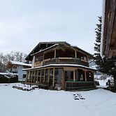 Cosy Apartment in Neukirchen near Krimmler Waterfalls