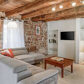 Beautiful Holiday Home With Pool in Teillots