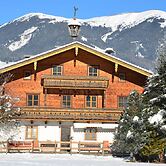 Serene Cottage in Neukirchen am Großvenediger near Ski Area