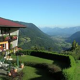 Cozy Apartment in Afritz am See near Gerlitzen Ski Area