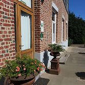 Spacious Holiday Home With Private Garden