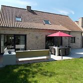 Sun-kissed Villa in Diksmuide With Garden, Sauna