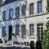 Countryside Escape for 9