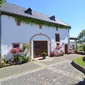 Holiday Home in the Ittel Eifel With Balcony