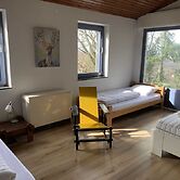 Modern Holiday Home With big Garden Near Forest