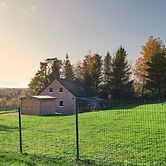 Quiet Villa with Hot Tub & Sauna