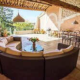 Old Wine Storehouse With Terrace and Garden
