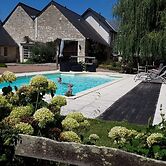 Riverside Hideaway in Cinais