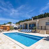 Wine Country Family Villa