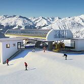 Spacious Apartment in Ramsau im Zillertal near Ski Area