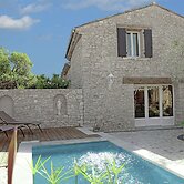 Bliss Near Aix-en-provence