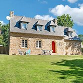 Coastal Home in Logonna-daoulas