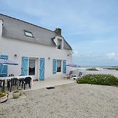 Beautiful Holiday Home by the sea in Penmarch
