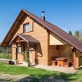 Adorable Home With Pool & Hot Tub Surrounded by Beautiful Nature