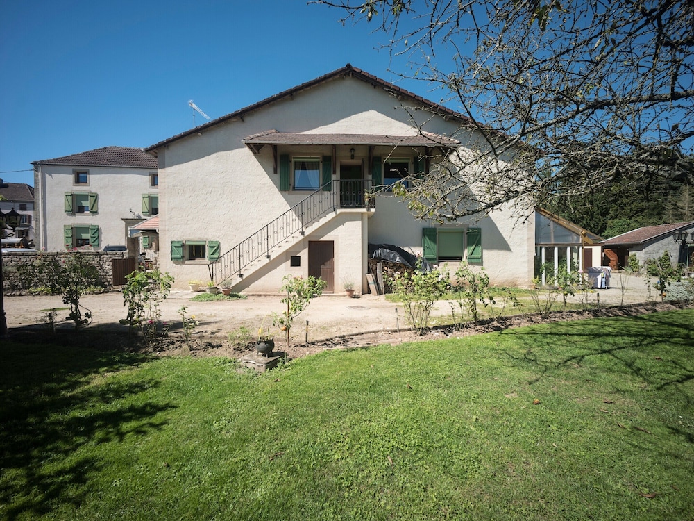 Apartment in Darney With Meadow Views