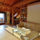 Restful Apartment with Sauna, Hot Tub, Fitness Room, Balcony