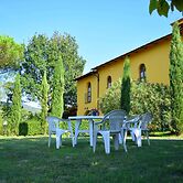Restful Farmhouse with Pool near Forest in Vinci