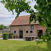 Pleasant Holiday Home in West Flanders with Enclosed Garden & Hot Tub