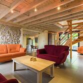 Cozy Bedrooms Cottage, Soumoy