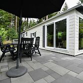 Cosy Chalet w/ Garden Patio