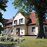 Huebsche Wohnung in Kroepelin mit Eigener Terrasse