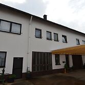 Apartment in Trittenheim Near the Lake