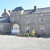 Charming Farmhouse in Ouffet for 7