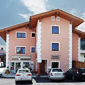 Spacious Apartment in Uderns near Ski Area