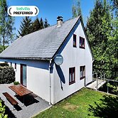 Retreat With Sauna & Games