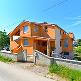 Apartment 1890