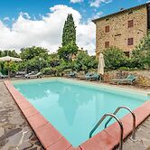 Belvilla by OYO Welcoming Holiday Home With Pool