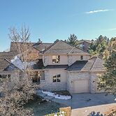 Skyway-extravagant & Luxury Views W/deck & Bar