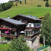Large Apartment in Maria Alm With Terrace