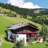 Apartment Near the Maria Alm ski Area