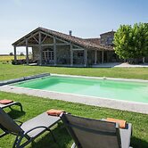 Mansion in Fargues With Pool and Garden