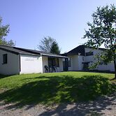 Sunny Cottage With Pool