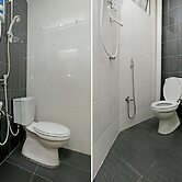 OYO 89902 Semerah Suites Homestay