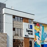 Express City Hotel