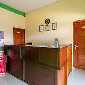 RedDoorz near Prambanan Temple