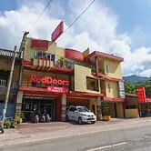 RedDoorz @ Parapat