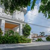 RedDoorz Plus @ Cameloan Hotel Palu